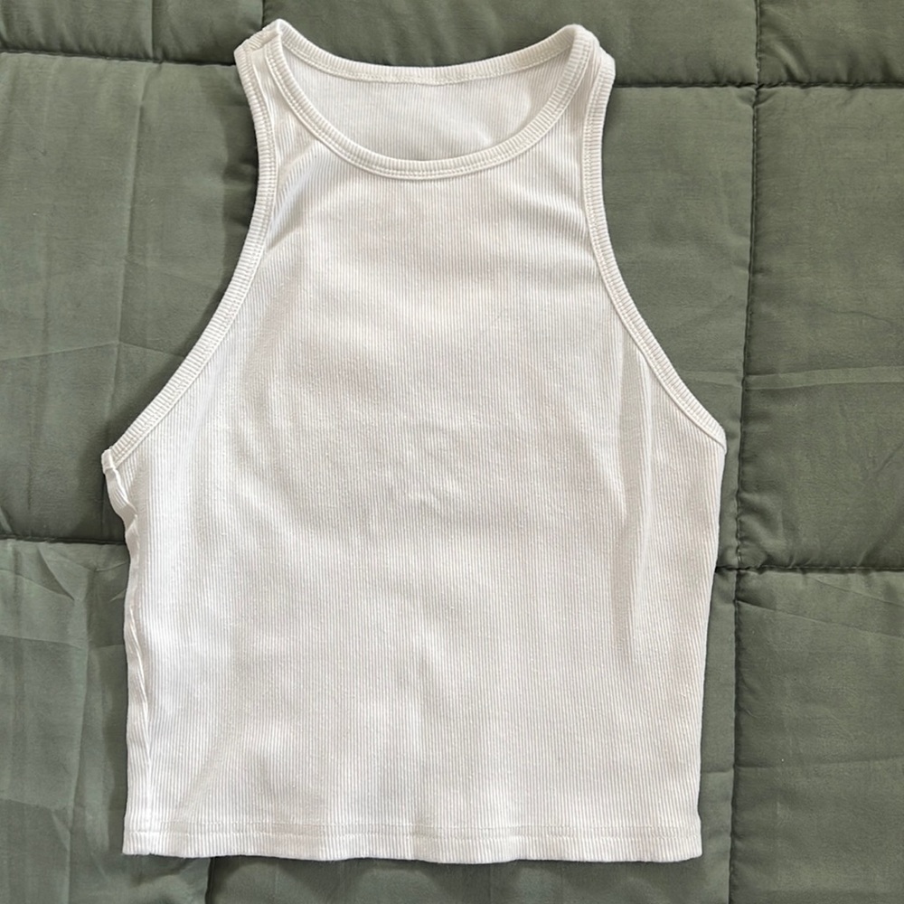 Med Ence Wear ribbed crop top